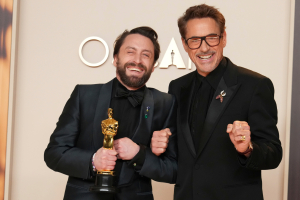 Όσκαρ 2026: Παρουσιαστές της βραδιάς και οι Robert Downey Jr, Anne Hathaway και Gwyneth Paltrow