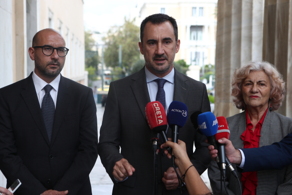 Χαρίτσης για ΕΛΤΑ: Ο πρωθυπουργός πρέπει να σταματήσει να κρύβεται