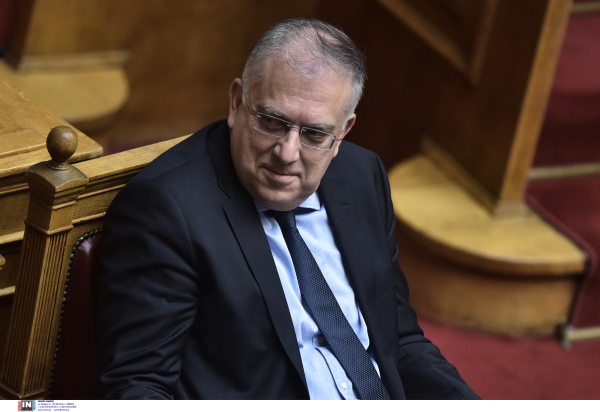 Τάκης Θεοδωρικάκος: «Όμηρος του ιδεοληπτικού ΣΥΡΙΖΑ ο Αλέξης Τσίπρας - Επαμφοτερίζουσα η θέση του για τον φράχτη»