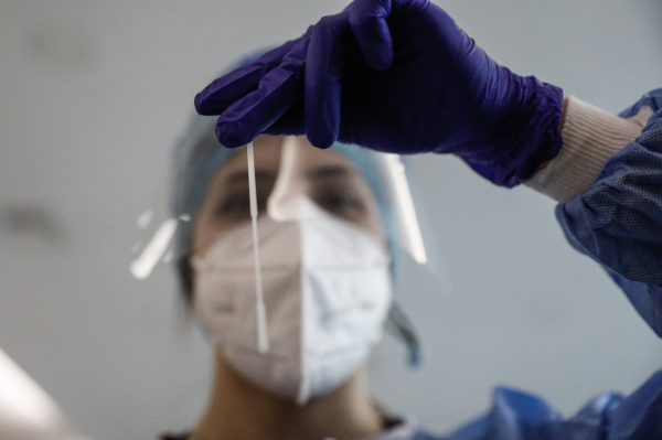 Πού μπορείτε να κάνετε δωρεάν rapid test τη Μεγάλη Δευτέρα