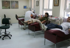 Σκάνδαλο σε δημόσια νοσοκομεία - Ερευνώνται άλλοι 8 γιατροί για "κλοπή" αντικαρκινικών φαρμάκων