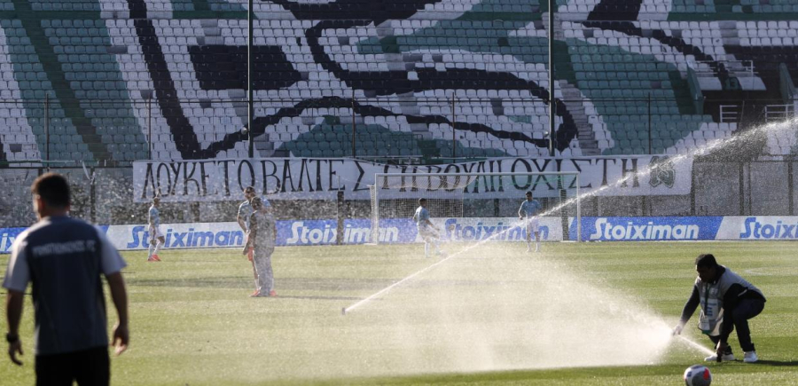 Παναθηναϊκός: Πρόστιμο από τη ΔΕΑΒ για το πανό στη Θύρα 13 για τη Βουλή