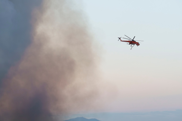 Νέο 112 για την φωτιά στη Φθιώτιδα - «Εκκενώστε προς Ελάτεια»
