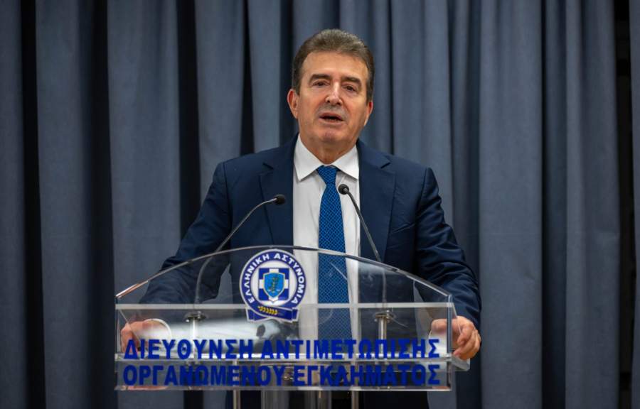 Χρυσοχοΐδης για την υπόθεση του αστυνομικού της Βουλής: Είναι τρομακτικό, έχουν όλα όσα έπρεπε
