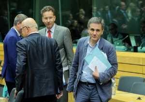 Eurogroup: Πιέσεις τη Δευτέρα για να «τρέξουν» τα νέα προαπαιτούμενα