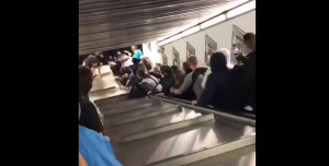 Σοβαρό ατύχημα στο Μετρό της Ρώμης - Οι κυλιόμενες σκάλες πέταξαν στην κυριολεξία τον κόσμο [vid]