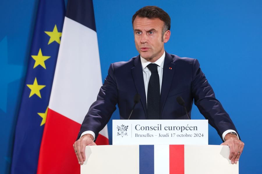 Μακρόν προς Ευρωπαίους: Πρέπει να γίνουμε «παμφάγοι» μετά τη νίκη Τραμπ