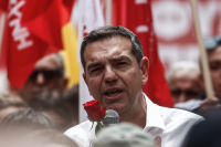 Το δικαστήριο δικαίωσε τον Αλέξη Τσίπρα, συκοφαντικά τα δημοσιεύματα για την «βίλα στο Σούνιο»