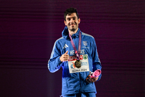 Μίλτος Τεντόγλου: Η απονομή του χρυσού στη Ρώμη