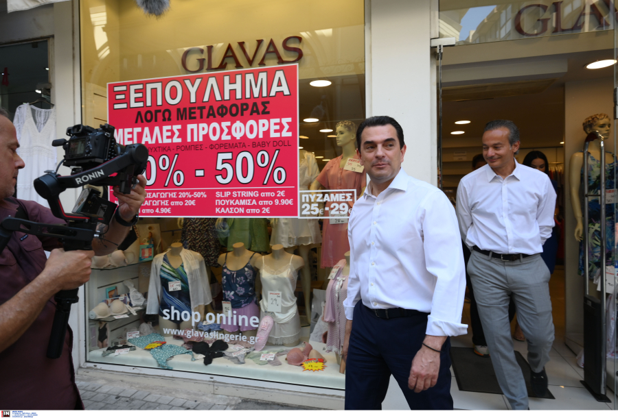 «Στο τραπέζι» να ανοίξουν τα καταστήματα την άλλη Κυριακή