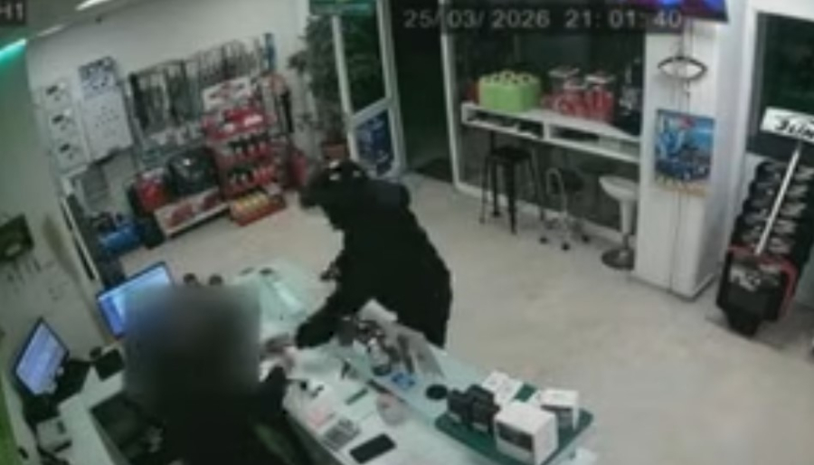 Αγρίνιο: Λήστεψε βενζινάδικο, εξομολογήθηκε την πράξη του και παραδόθηκε