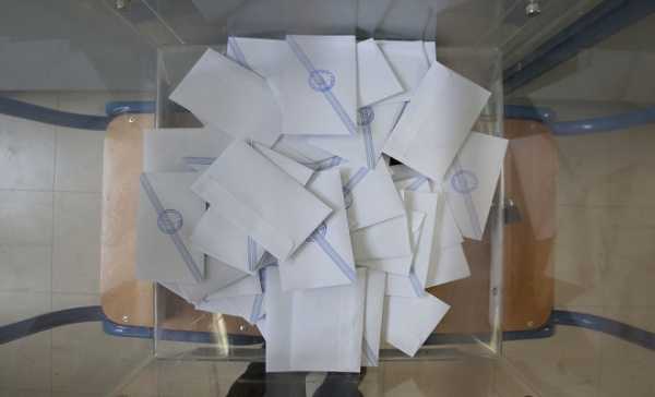 Ψηφίζουν στο Δημοψήφισμα και οι 100.000 ''18αρηδες'' που είχαν αποκλειστεί στις εκλογές