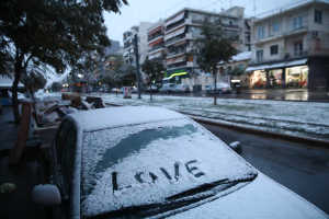 Κλέαρχος Μαρουσάκης: «Πολική φωτοβολίδα» θα φέρει χιόνια και στην Αττική