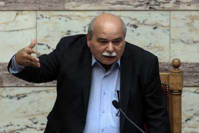 Καυγάς Βούτση - Γκεγκέρογλου για τις βουλευτικές συντάξεις