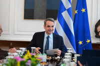 Μητσοτάκης: Παραμένει η δέσμευσή μας για κατώτατο μισθό στα 950 το 2027