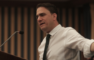 Τσουκαλάς για Ρωμανό: Αναμασά το ίδιο ξαναζεσταμένο φαγητό που παπαγαλίζουν το διαδίκτυο