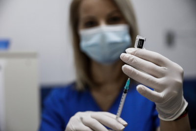 Κορονοϊός: Στο «τραπέζι» το σχέδιο «επιστροφή στην κανονικότητα» με επανάκαμψη των εμβολιασμών - Συνεδριάζουν οι ειδικοί