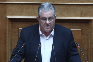 Κουτσούμπας για Τέμπη: «Δεν θα αφήσουμε σε χλωρό κλαρί κανέναν, όσο ψηλά κι αν βρίσκεται»