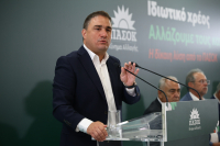 Τσουκαλάς: Ο Μητσοτάκης «ξήλωσε» το πουλόβερ του success story της οικονομικής του πολιτικής.