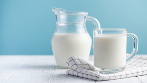 Πόσο διαρκεί το γάλα αφού ανοιχτεί - και πώς να το διατηρήσετε φρέσκο ​​για περισσότερο καιρό