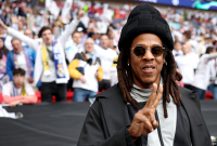 Ο Jay-Z κατηγορείται για βιασμό 13χρονης μαζί με τον Puff Diddy μετά τα MTV Video Music Awards