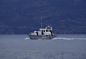 Συναγερμός στην Ίο - Διασώθηκαν 12 άτομα από θαλαμηγό