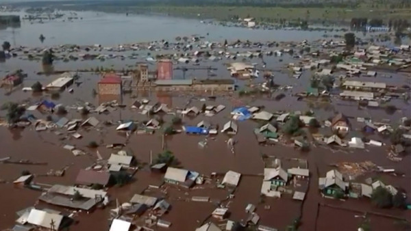 Ρωσία: Μακραίνει ο τραγικός κατάλογος από τις φονικές πλημμύρες - 18 νεκροί, 17 αγνοούμενοι