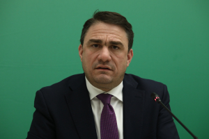 Τσουκαλάς: Το PosoKanei καταγράφει τιμές, αλλά δεν παρέχει πληροφορίες για τον τρόπο που διαμορφώθηκαν