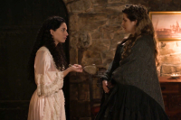 «Η Μάγισσα - Φλεγόμενη Καρδία»: Η Ρενάτα επιτίθεται στην Πανδώρα (Βίντεο)