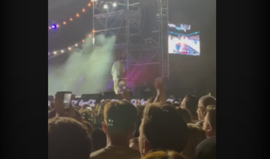 Ο Αργυρός διακόπτει την συναυλία του για την Εθνική Ελλάδος