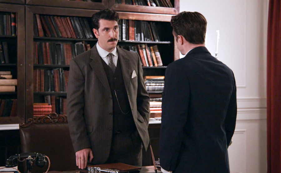 «Grand Hotel»: Ο Ρήγας διαβάζει την ερωτική εξομολόγηση του Άρη στην Αλίκη