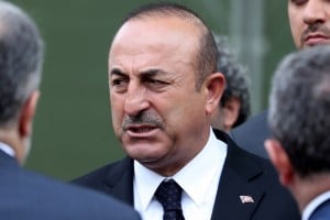 Η ...μπλόφα Τσαβούσογλου και το παρασκήνιο πριν τις τουρκικές εκλογές - Ζητά εξηγήσεις η Κομισιόν