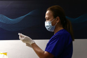 Πλησιάζει η σειρά εμβολιασμού για τα άτομα με υποκείμενα νοσήματα και για εκπαιδευτικούς