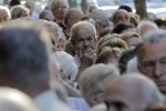 Παραμένουν «παγωμένες» οι νέες επικουρικές συντάξεις
