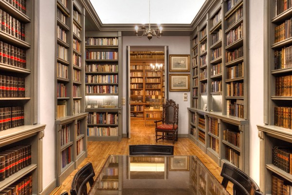 «Βουτιά στη γνώση» στην Κεντρική Δημοτική Βιβλιοθήκη Αθηνών