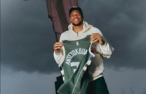 Γιάννης Αντετοκούνμπο: Η ερώτηση που τον ενόχλησε - «Είναι ασέβεια» (βίντεο)