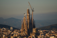 Βαρκελώνη: Η Σαγράδα Φαμίλια είναι πλέον η ψηλότερη εκκλησία του κόσμου (Εικόνες και Βίντεο)