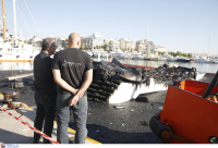 Εικόνες καταστροφής στη Μαρίνα Ζέας: «Εξαϋλώθηκαν» τρία πολυτελή γιοτ