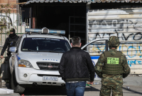 Συλλήψεις στο Ζεφύρι για τηλεφωνικές απάτες