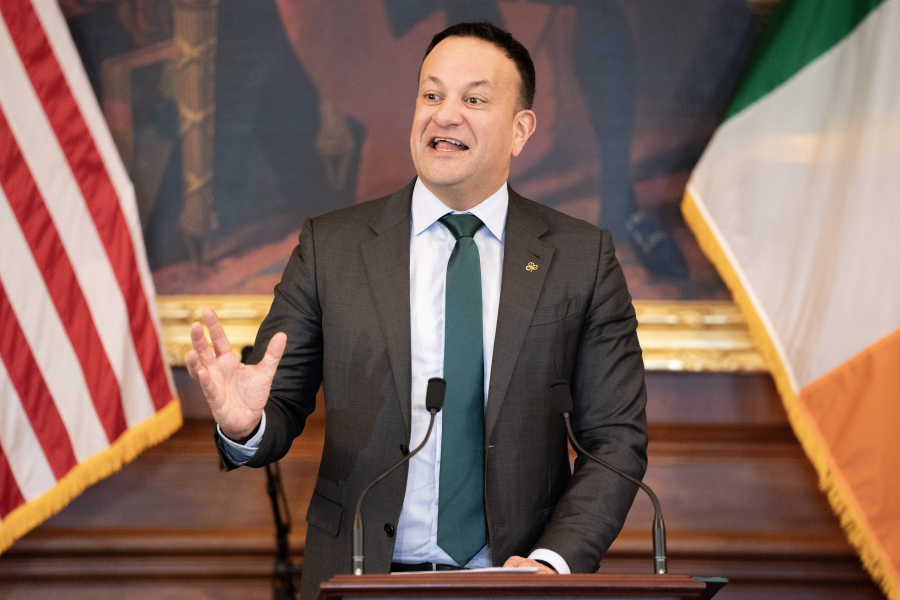 Παραιτείται ο πρωθυπουργός της Ιρλανδίας