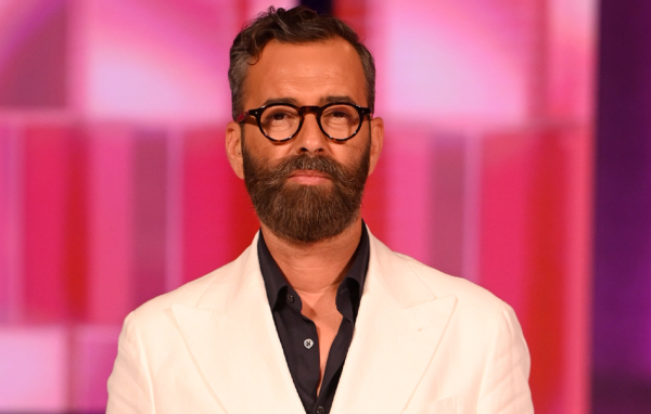 GNTM 6: Πόζαρε μέχρι και ο … Μπράτης