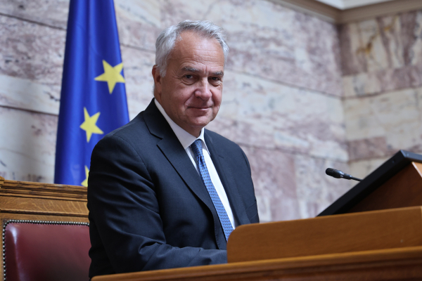 Επιτροπή Συνταγματικής Αναθεώρησης: Ποδαρικό με αντιδράσεις για τον Βορίδη - Νέο κάλεσμα της ΝΔ σε συναίνεση