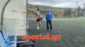 Κασσελάκης: Έπαιξε ποδόσφαιρο με τη φανέλα της «Αυγής» - Τραυματίστηκε και αποχώρησε
