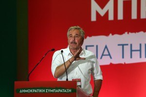 Και ο Γιάννης Μανιάτης υποψήφιος για την ηγεσία του νέου φορέα της Κεντροαριστεράς