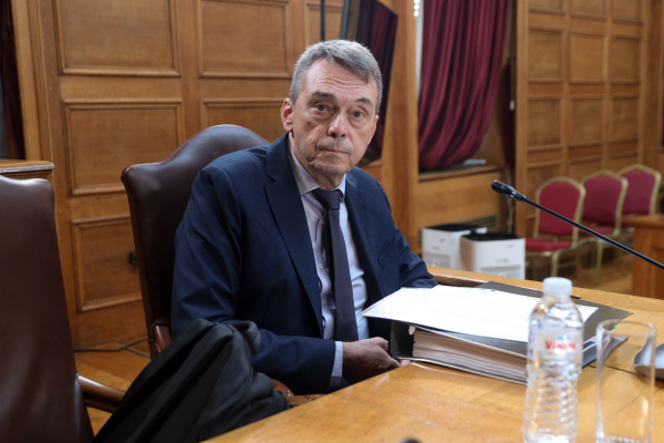 Ο Βάρρας «δίνει» Βορίδη για να προστατεύσει... Μητσοτάκη