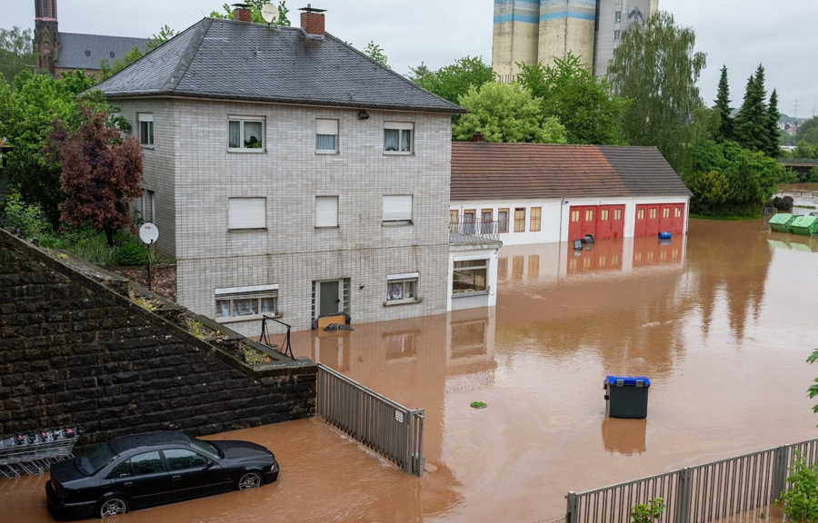 Οι «πλημμύρες του αιώνα» στο Ζάαρλαντ της Γερμανίας: Απομακρύνθηκαν εκατοντάδες άνθρωποι από τα σπίτια τους