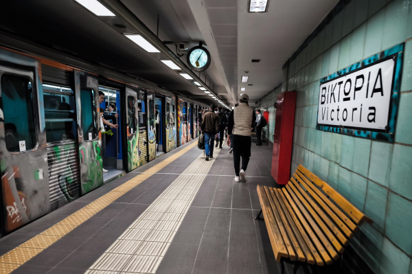 Ηλεκτρικός: Οι συρμοί προς Κηφισιά δεν θα σταματούν απόψε στον σταθμό «Βικτώρια»