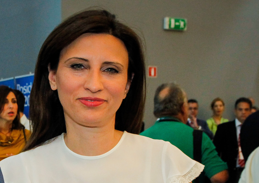 Υπέρ Κασσελάκη η Κασιμάτη: «Ο Πρόεδρος δικαιούται να προσκαλεί τα Μέλη να συμμετάσχουν ουσιαστικά»