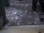 Συνθήματα και τρικάκια στην εφημερίδα «Δημοκρατία»