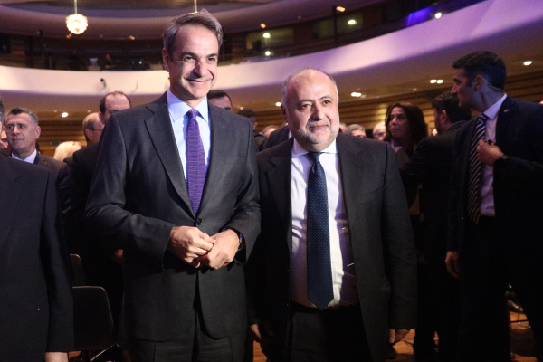 Τσιόδρας για παρέμβαση Ιερώνυμου: «Τα του Καίσαρος τω Καίσαρι και τα του Θεού τω Θεώ»